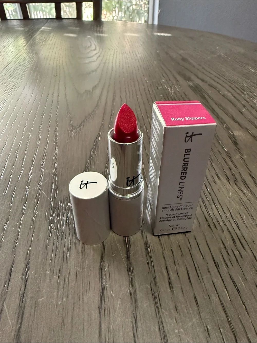IT Cosmetics Blurred Lines Anti Aging Smooth-Fill Lipstick Ruby Slippers